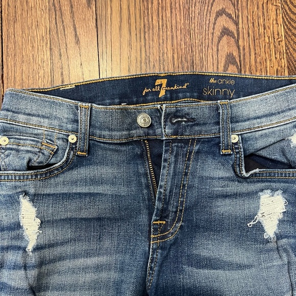 SEVEN JEANS- ANKLE SKINNY IN DISTRESSED LIGHT - Picture 8 of 10